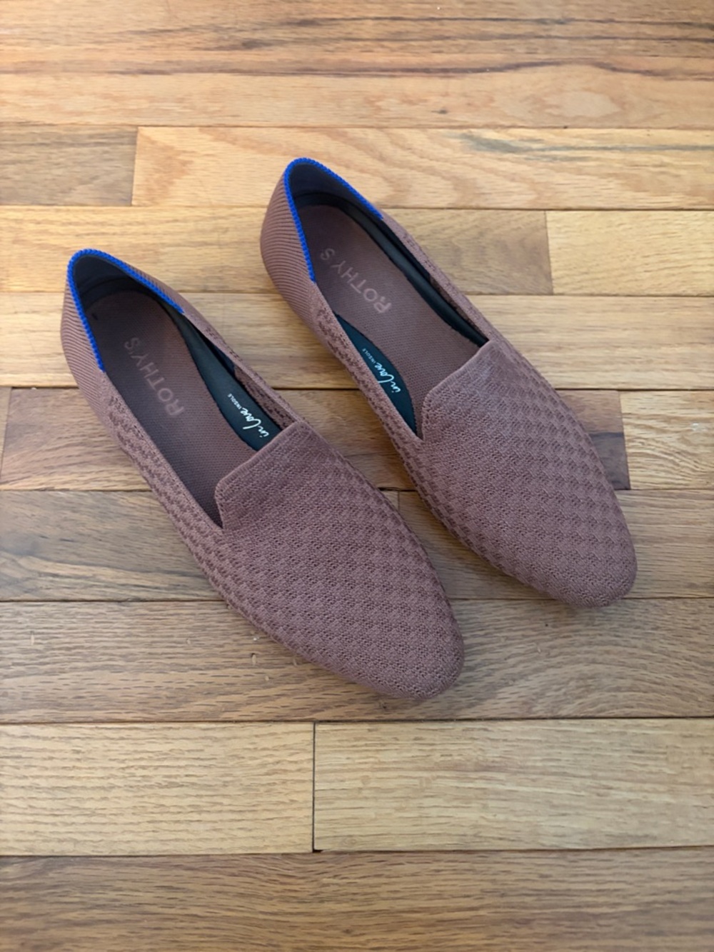 Rothy's Slip-On Pointed Knit Flats loafer in Mauve Brown with Blue Trim NEW